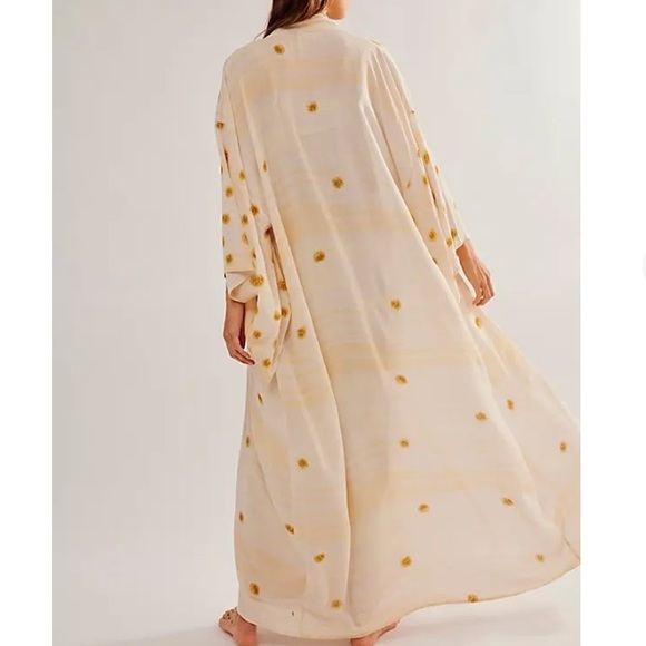 NWT $88 FREE PEOPLE Laurel Canyon Kimono in Golden Sand NEW Intimately Free - Picture 2 of 4